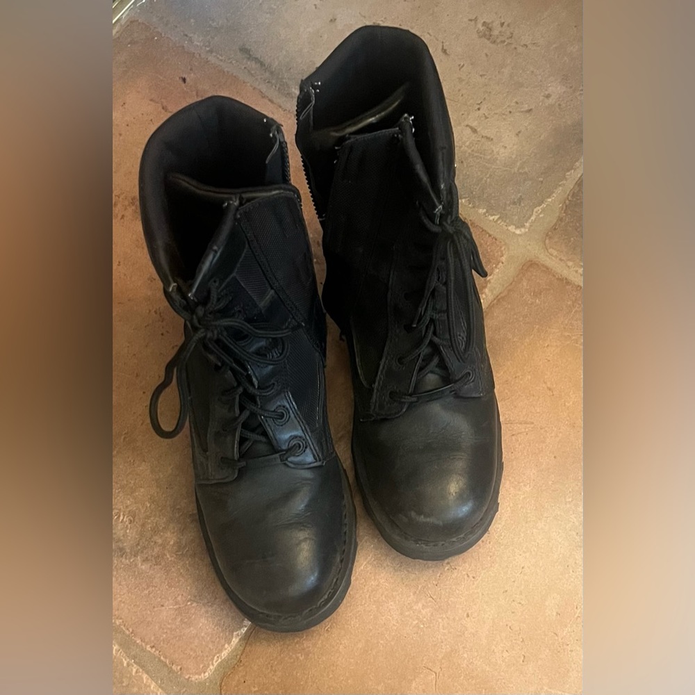 Brand new or slightly worn motorcycle riding boots size 8.5 /9.  $75 OBO